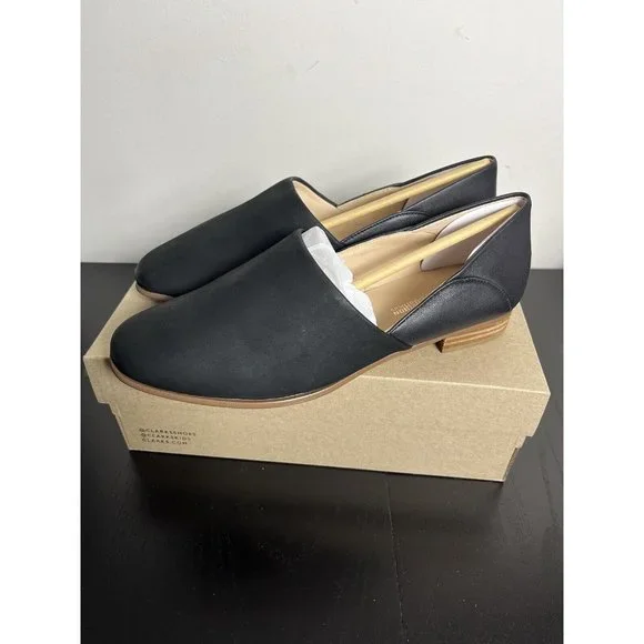 CLARKS Womens Size 8M Pure Tone Loafer Flats in Black Nubuck/Leather Combination - Picture 2 of 8